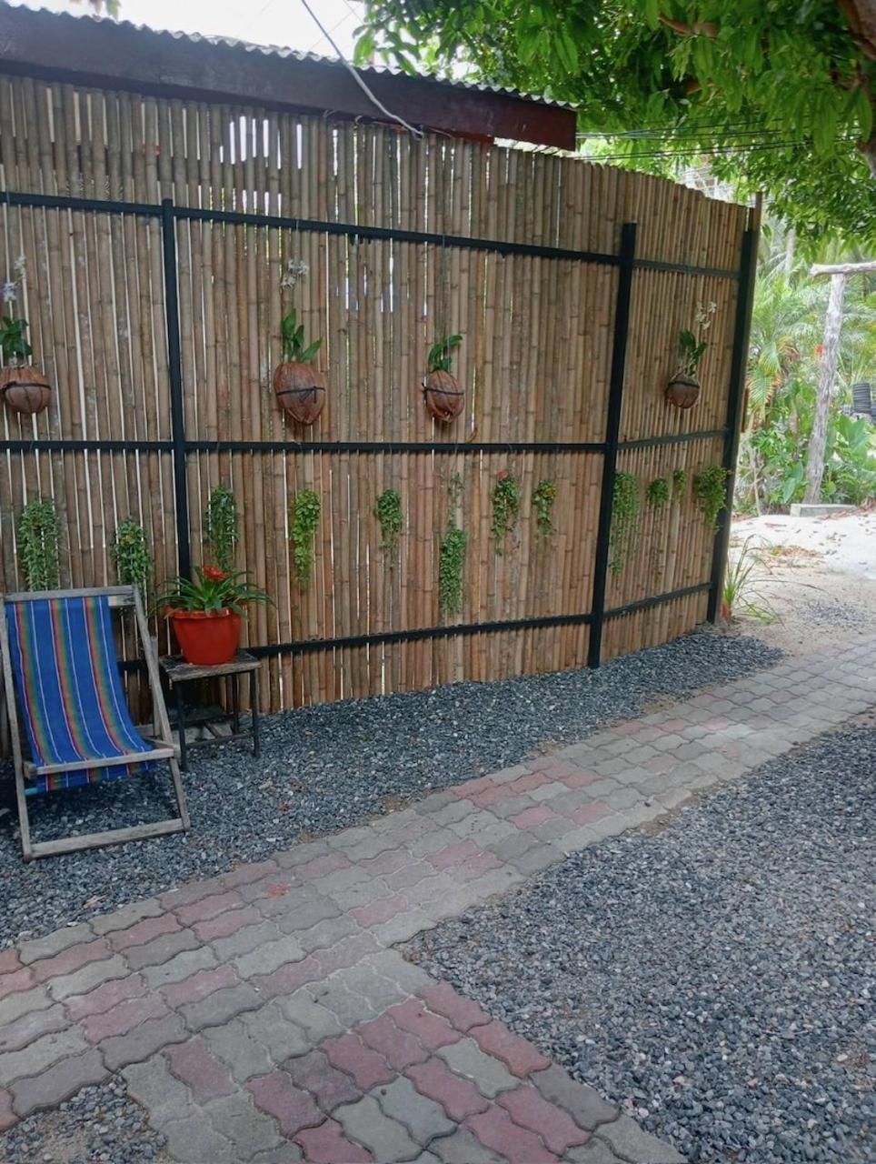 Free Concept Beach Resort Srithanu Extérieur photo