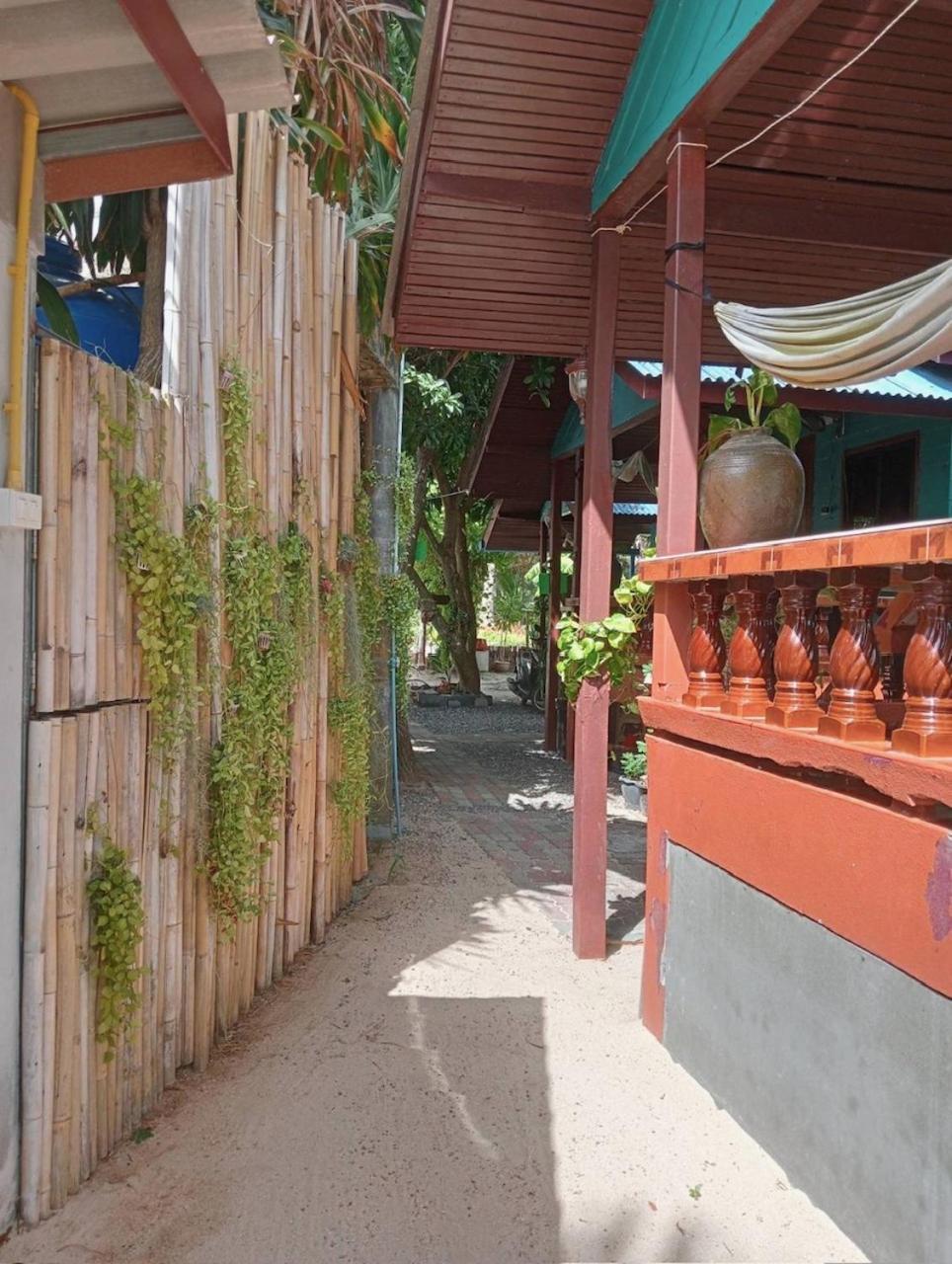 Free Concept Beach Resort Srithanu Extérieur photo